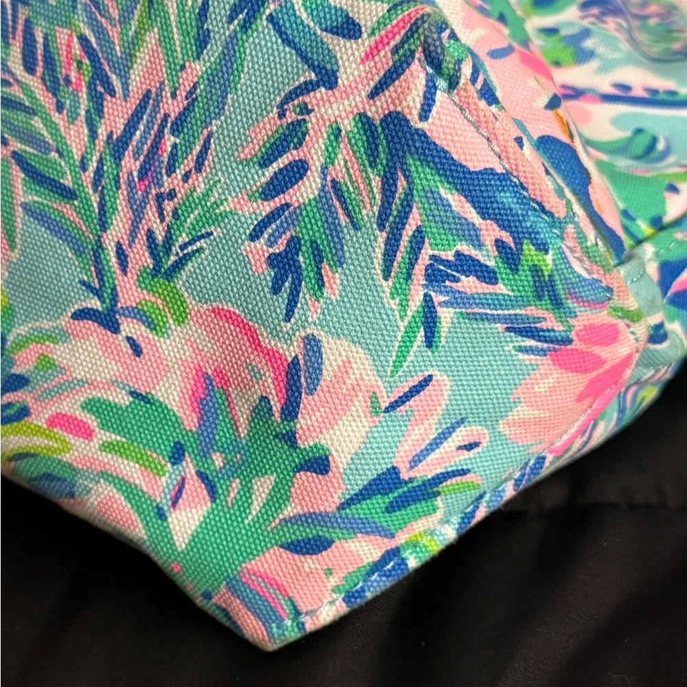 Lilly Pulitzer Blue and Pink Tropical Tote Bag - Picture 6 of 10